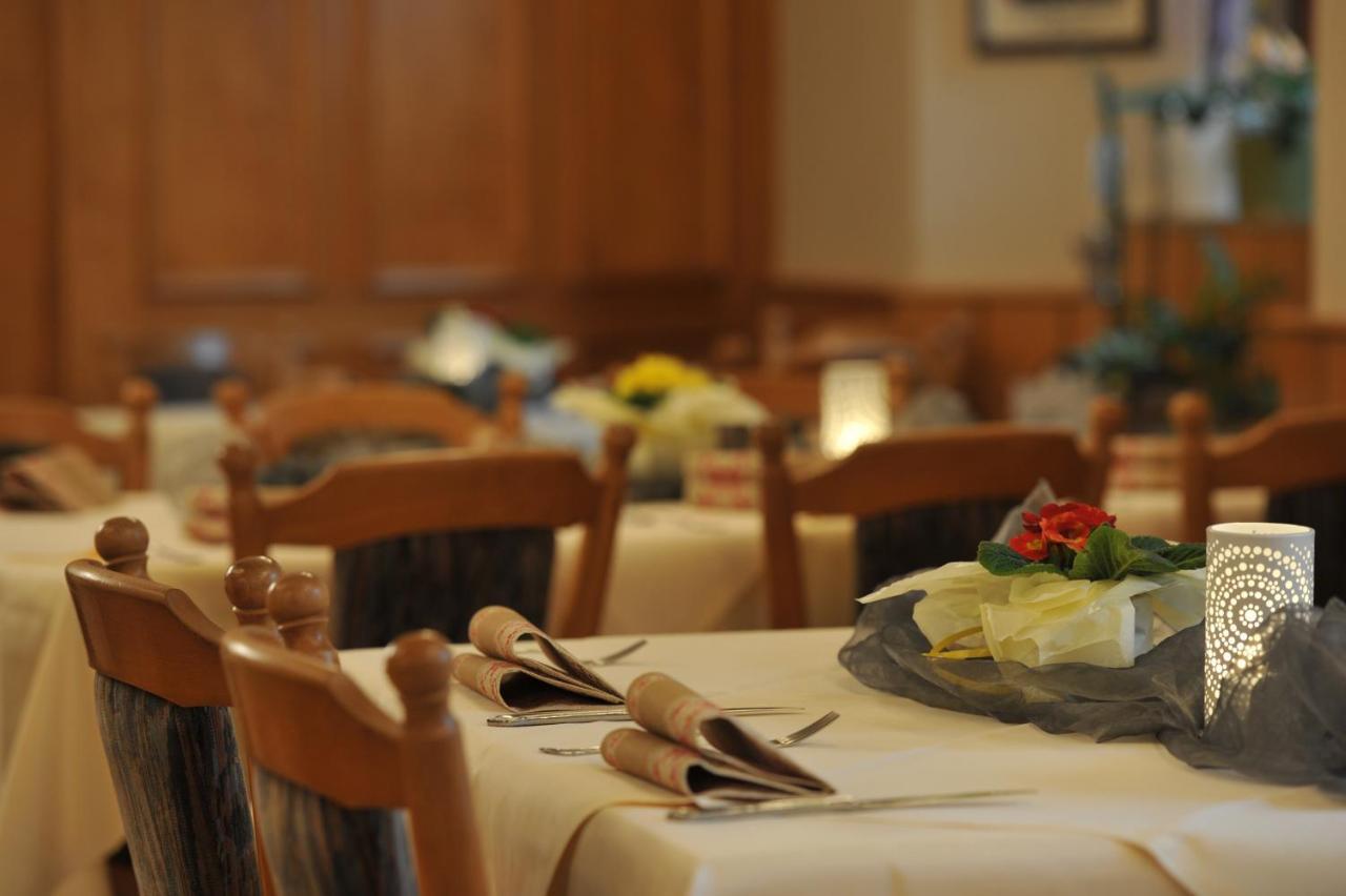 Hotel-Restaurant Ehses Zeltingen-Rachtig Eksteriør bilde